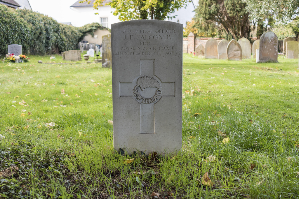 Haddenham Baptist Burial Ground | Cemetery Details | CWGC