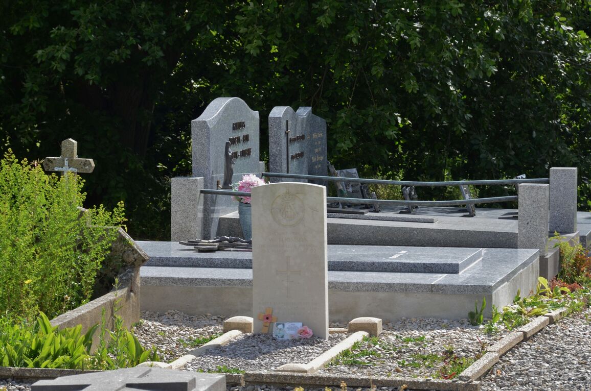 Fosseux Communal Cemetery | Cemetery Details | CWGC