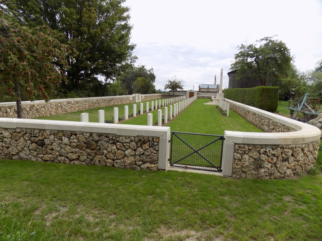 ST. ERME COMMUNAL CEMETERY EXTENSION - CWGC