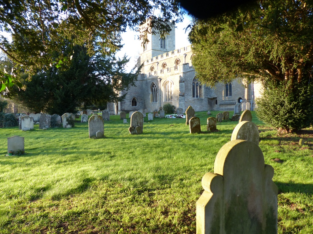 Oakley (St. Mary) Churchyard, Bedfordshire | Cemetery Details | CWGC