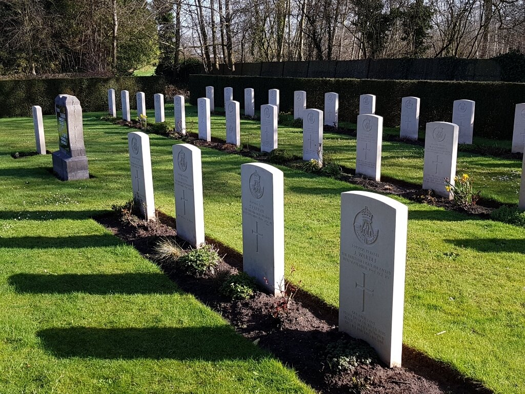 Geel (Stelen) Churchyard | Cemetery Details | CWGC