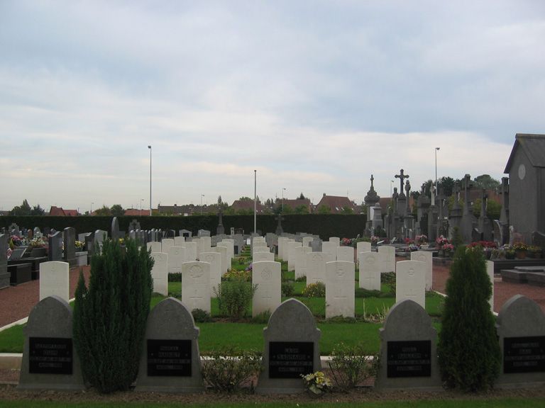 Linselles Communal Cemetery | Cemetery Details | CWGC