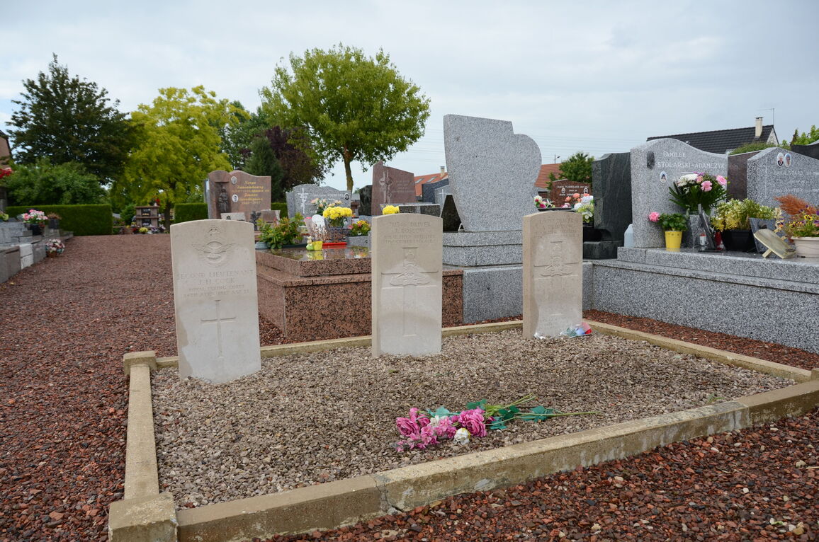 Beaumont Communal Cemetery Cemetery Details CWGC