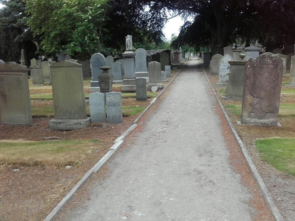 st peter's cemetery aberdeen