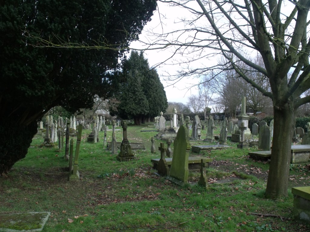 Hempsted (St. Swithun) Churchyard | Cemetery Details | CWGC