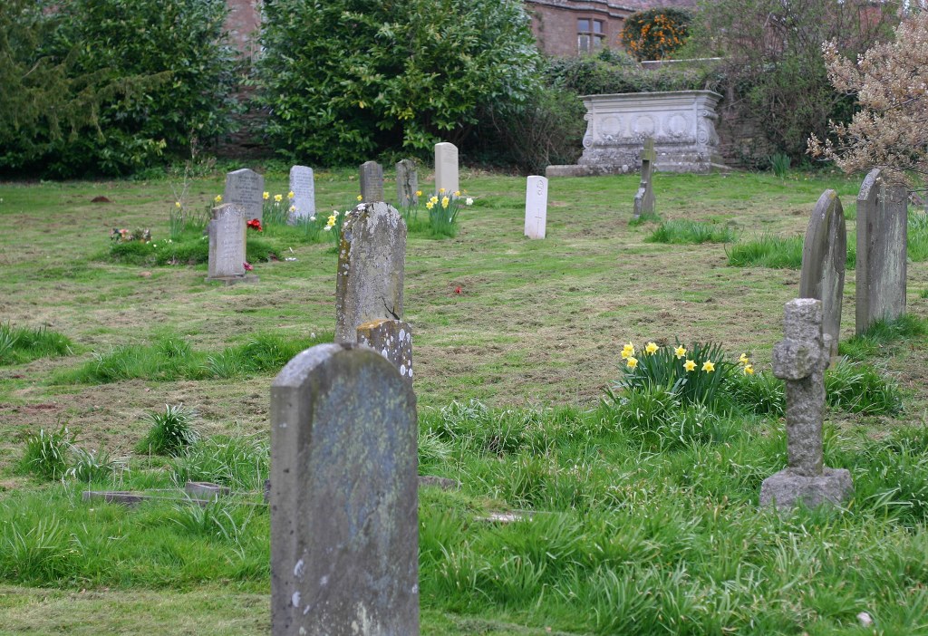 How Caple (St. Andrew) Churchyard | Cemetery Details | CWGC