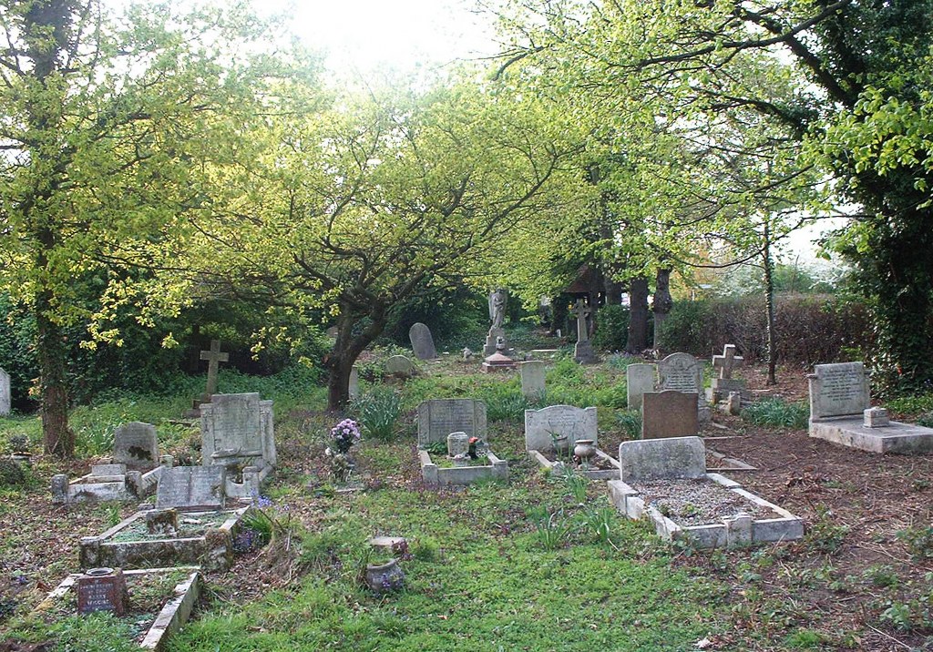 Bedfont Church Cemetery | Cemetery Details | CWGC