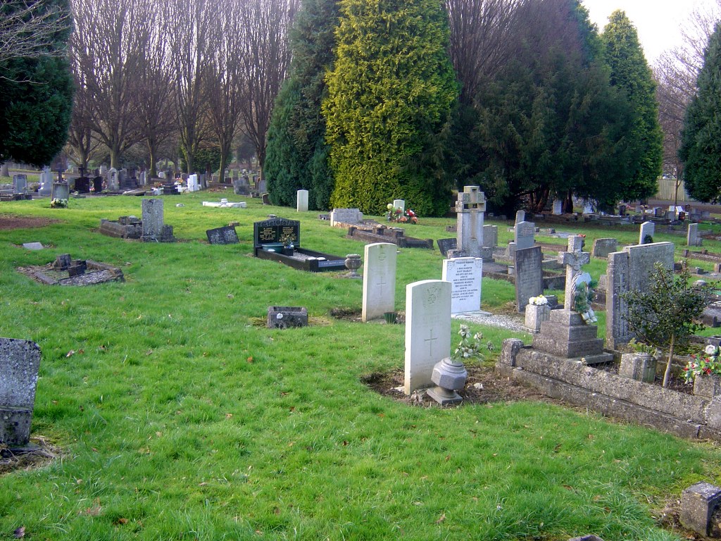 Swindon (Whitworth Road) Cemetery Cemetery Details CWGC