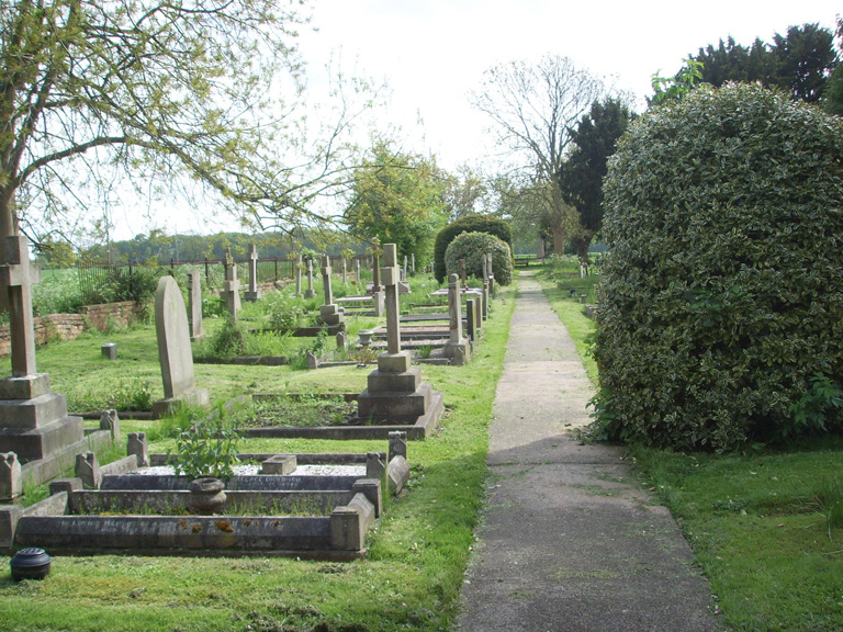 Laxton (St. Peter) Churchyard | Cemetery Details | CWGC