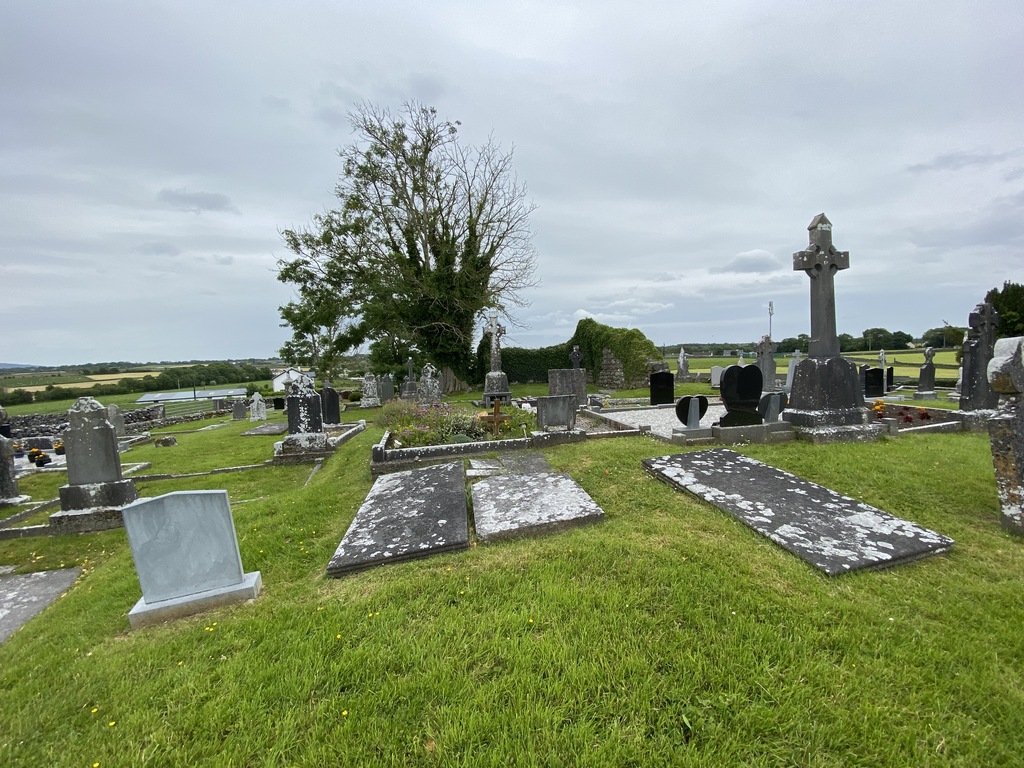 Cloughanover Graveyard | Cemetery Details | CWGC