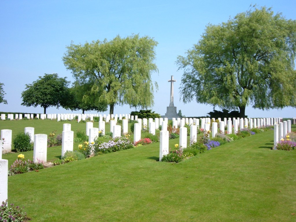 PROWSE POINT MILITARY CEMETERY - CWGC