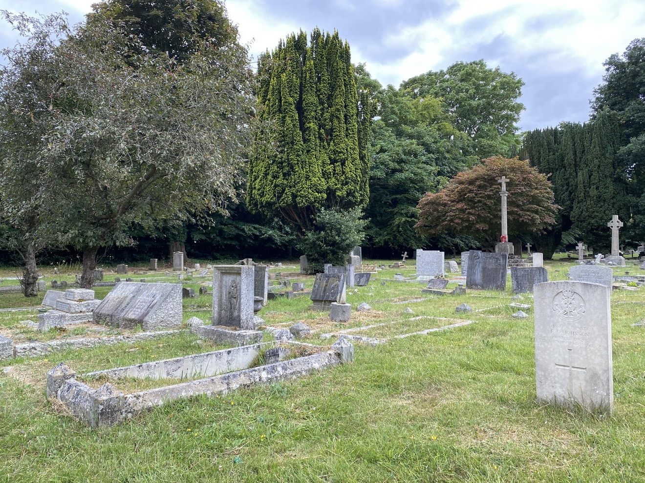 Ascot (All Saints) Churchyard Extension | Cemetery Details | CWGC