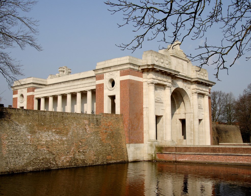 https://archive.cloud.cwgc.org/images-cemetery-images-prod/91800/MeninGateCleaning-28.JPG